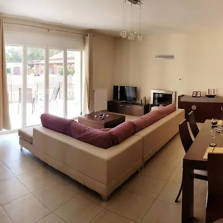 Дом отдыха Marianna's House Ипсос